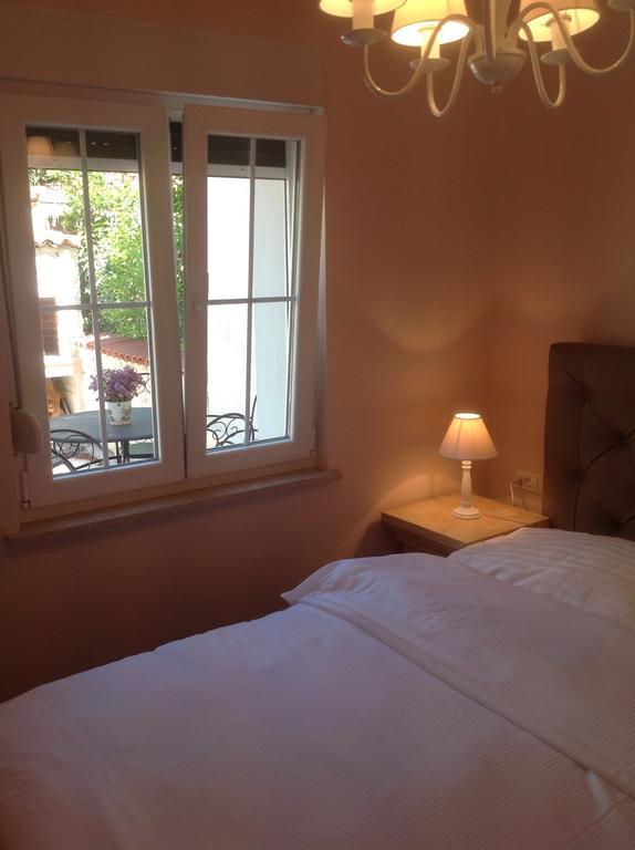 Apartment Provance بولا الغرفة الصورة
