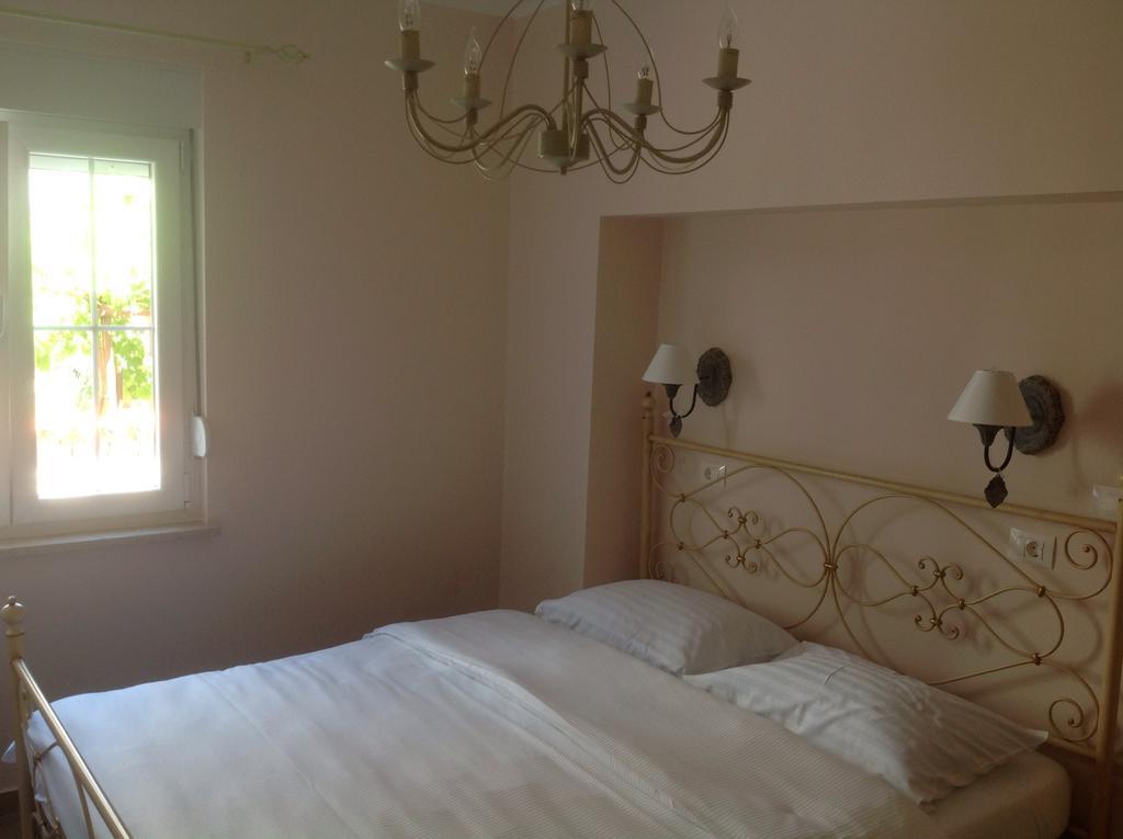 Apartment Provance بولا الغرفة الصورة